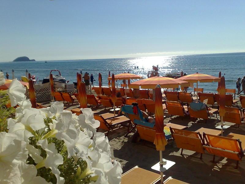 Hotel Gabbiano Alassio Zewnętrze zdjęcie